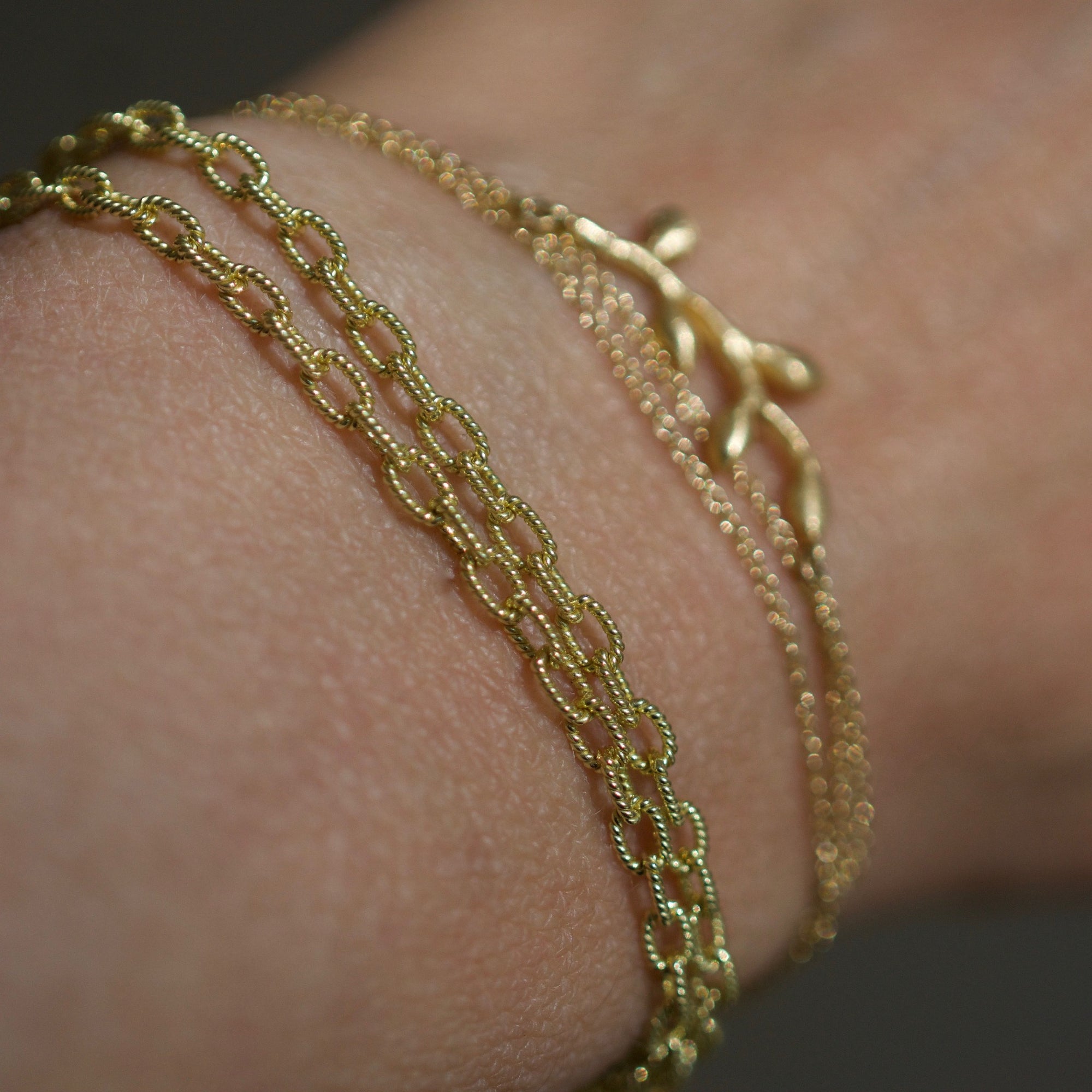 Heavy chain necklace