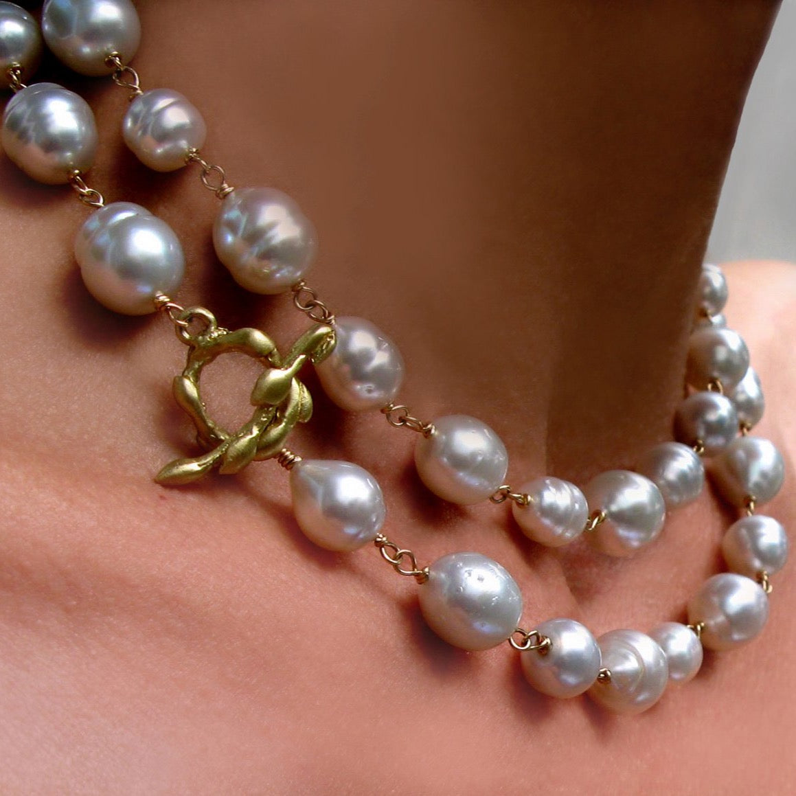 Wrapped South Sea Pearl Strand SUITS