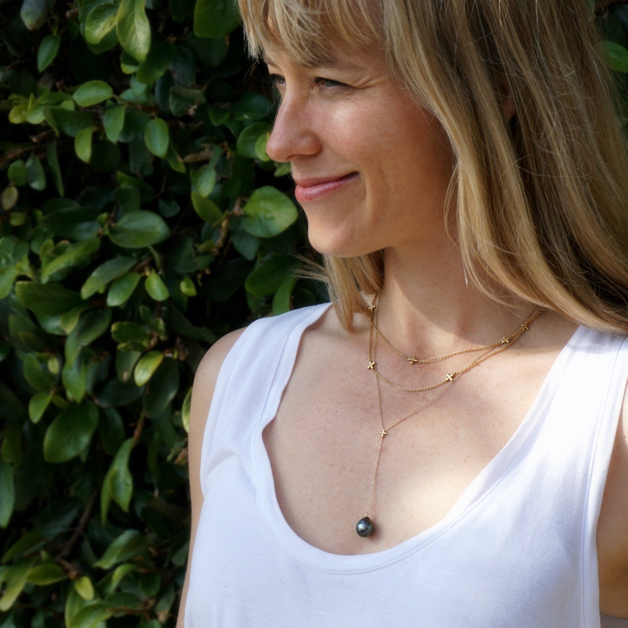 Tahitian pearl lariat necklace